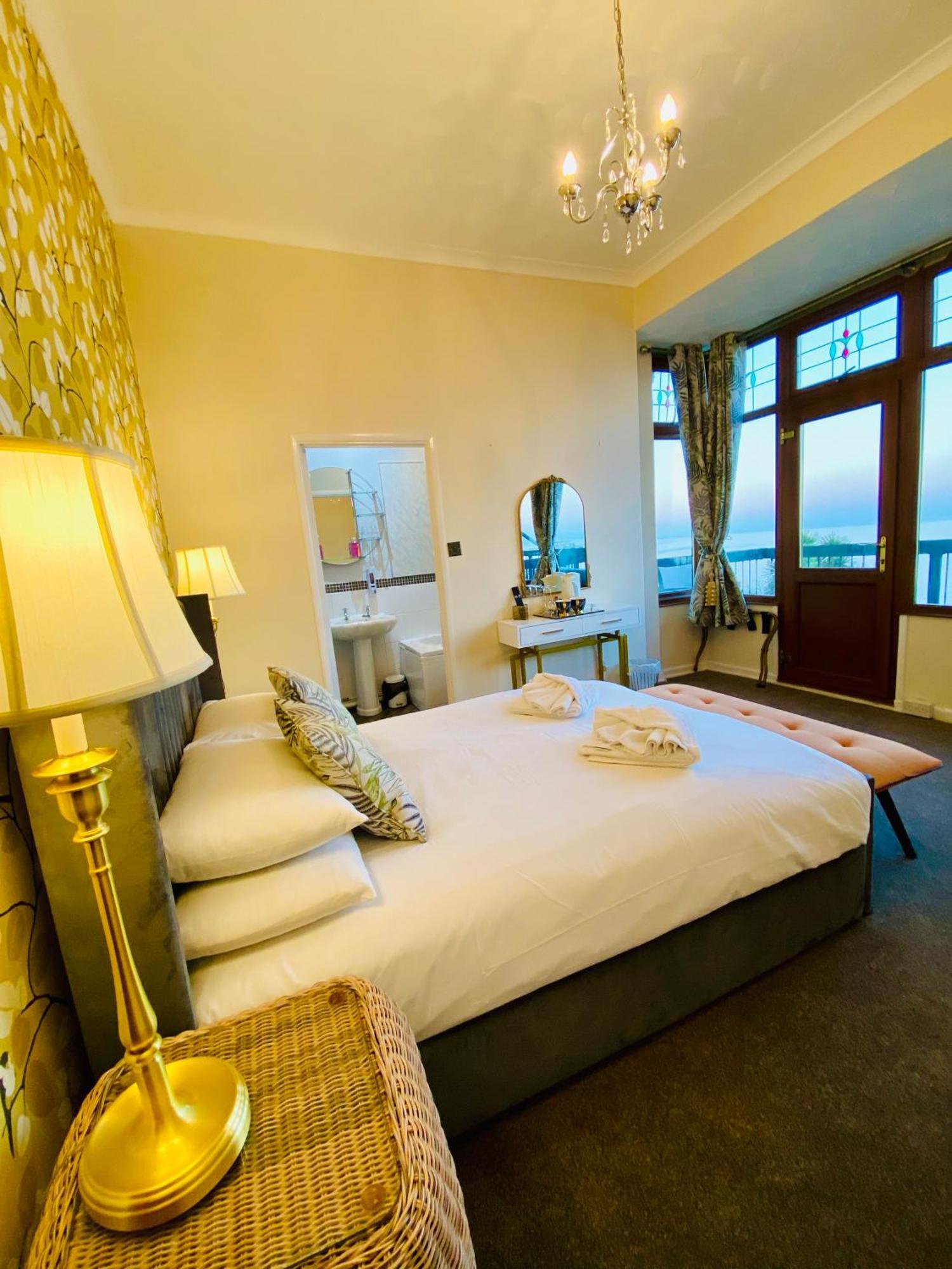 Hotel Carlton